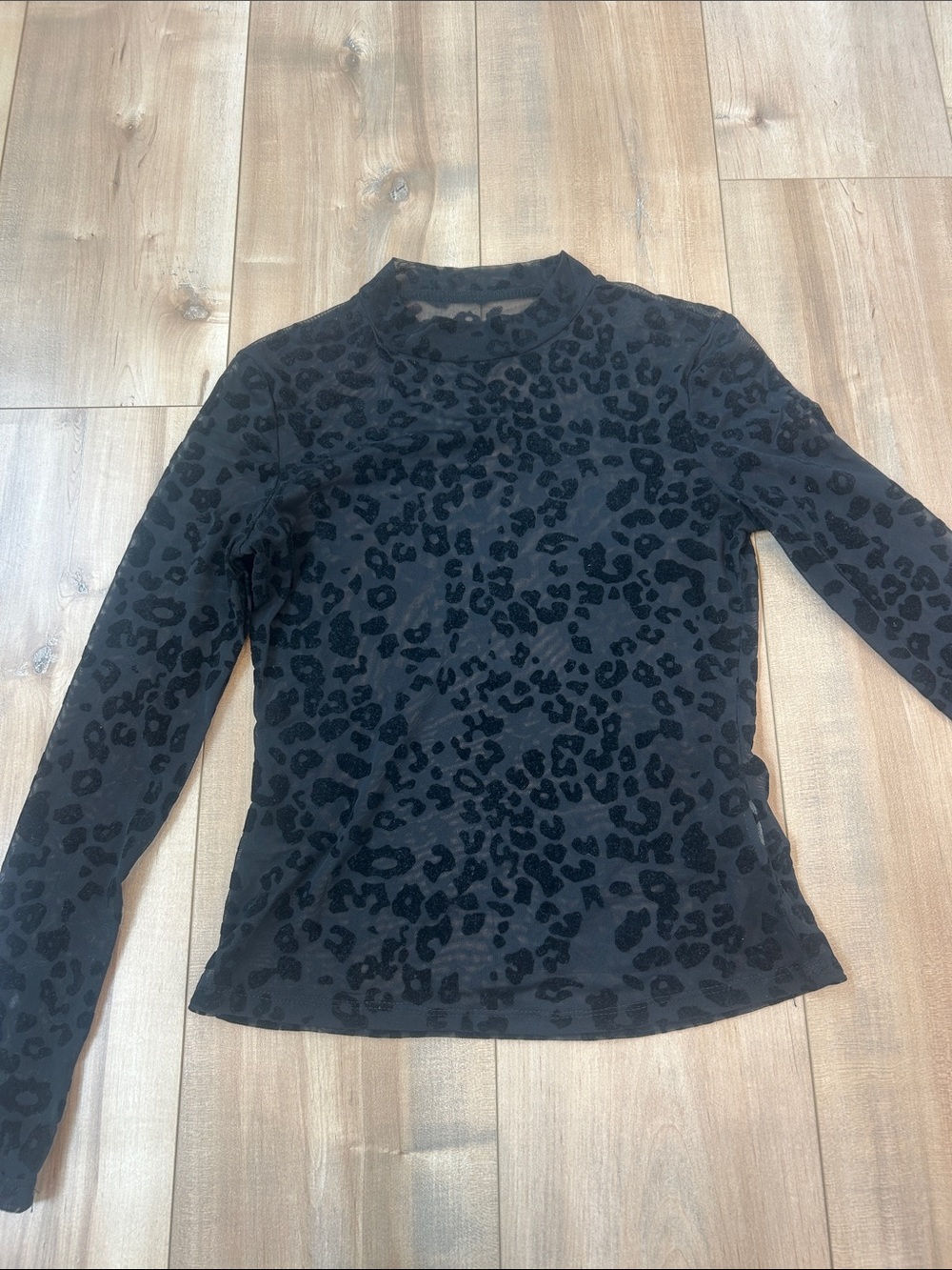 SHEIN Black Flocked Leopard-Print Long Sleeve Tee